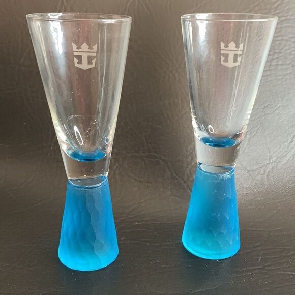 Royal Caribbean Cruise Vintage One 2 Oz Shot Liquor Abstract Blue & Clear Glass - Picture 4 of 6